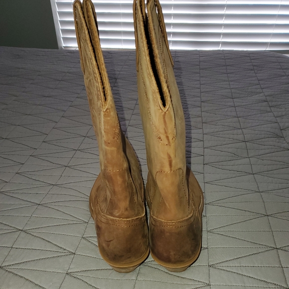 Cowboy boots - Picture 3 of 5